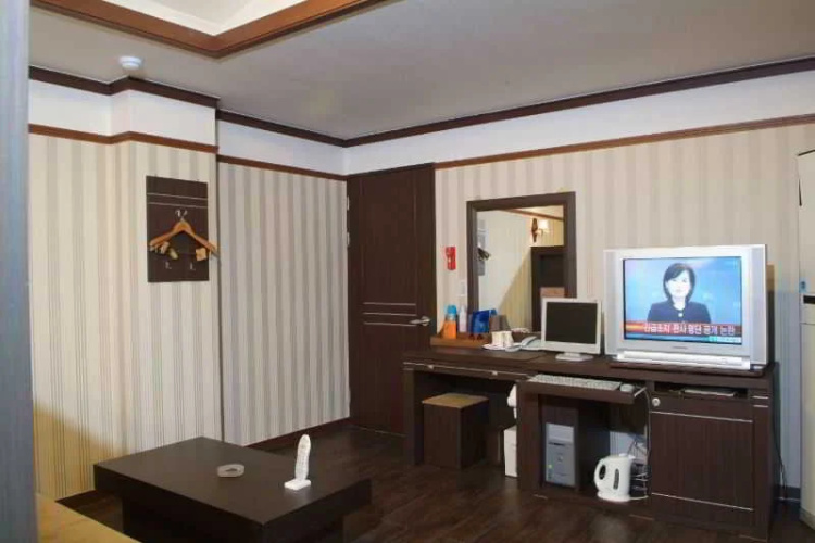Eulwang Tourist Hotel