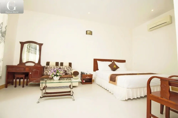 Deluxe Double room with city view