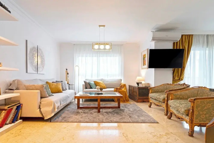 Genteel Home Martinez Campos