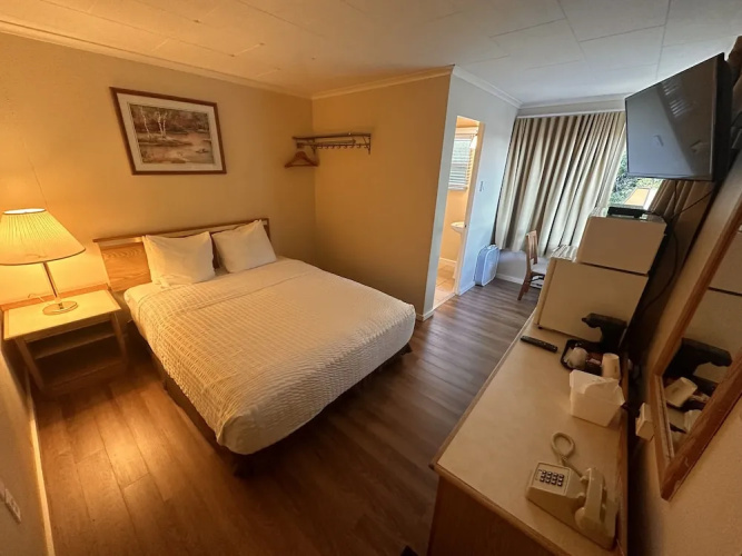 Astoria Crest Motel