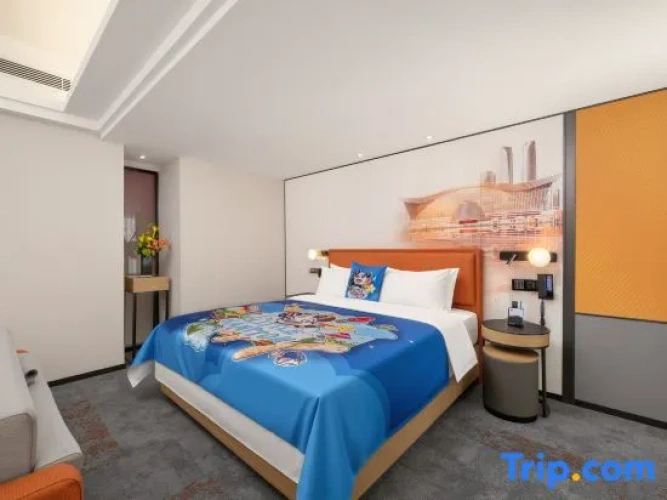 Deluxe Double Family room with city view