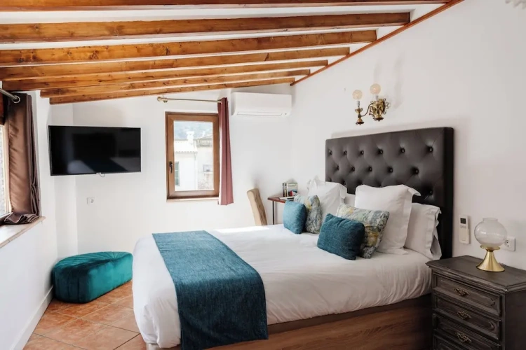Deluxe Double room with mountain view