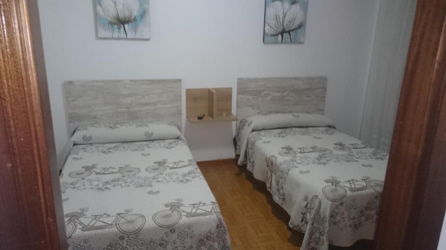 Standard Twin room with sea view