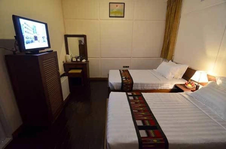 Yar Kinn Tha Hotel