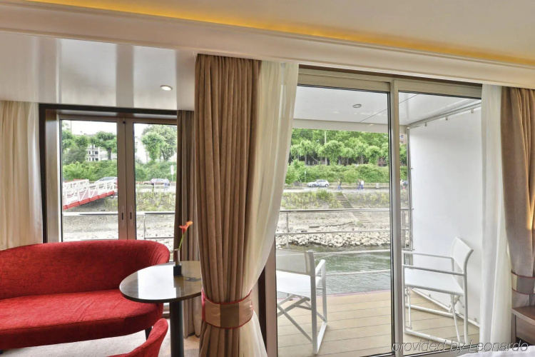 FairCruise Deluxe Hotelship Cologne