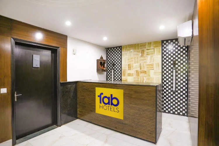 Itsy Hotels NV, Sushant Lok