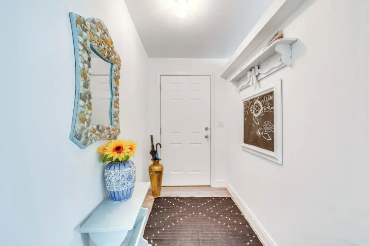 Waterfront Weeki Wachee Home w/ Fire Pit!