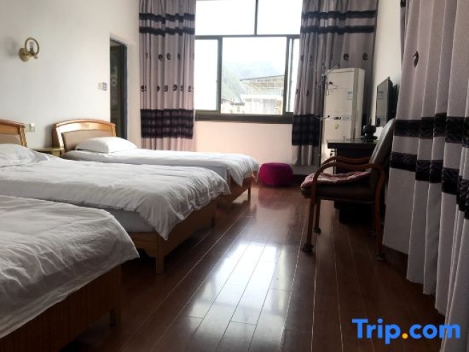 Standard Triple room with balcony and with view