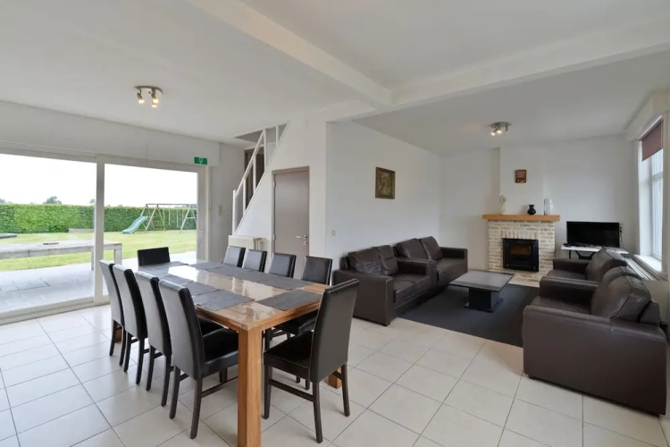 4 Bedrooms Comfort Villa