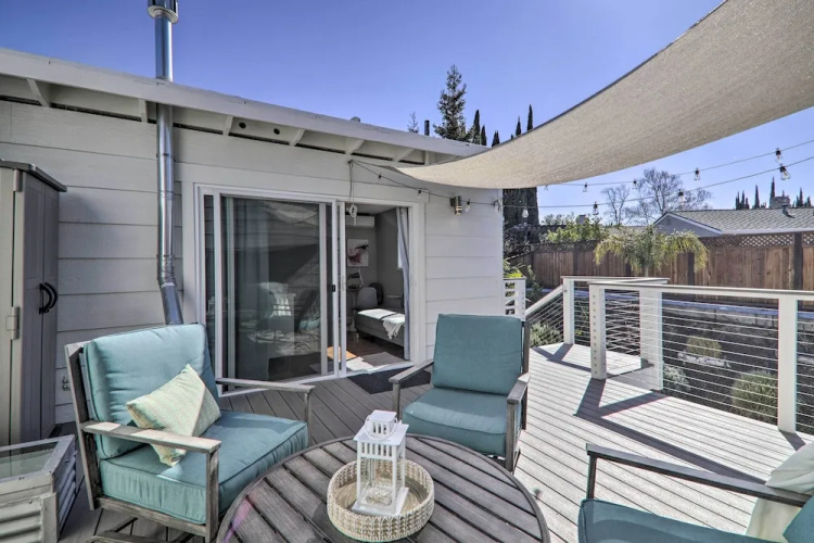 Updated Livermore Apartment w/ Private Deck!