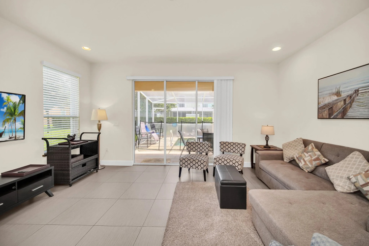1447RETREAT , Clermont , US