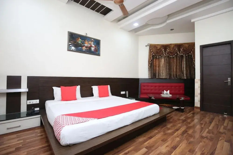 Hotel RC Residency