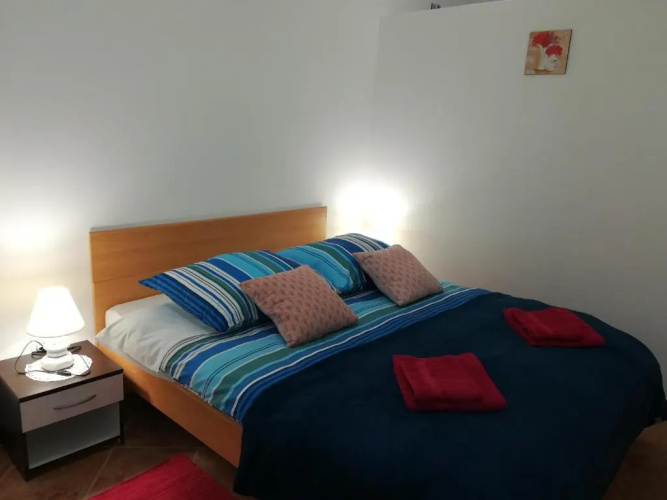 Apartment MIS Floura