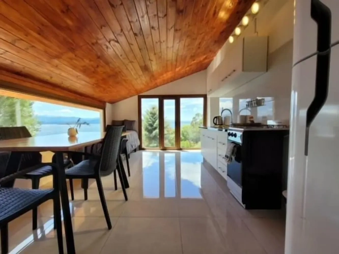 Family Apartment with lake view