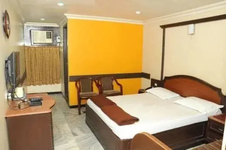 Sriji Residency