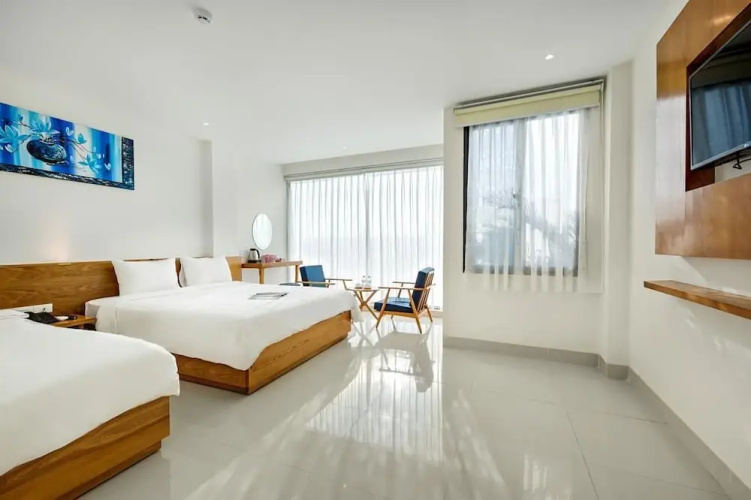 Diamond Hotel