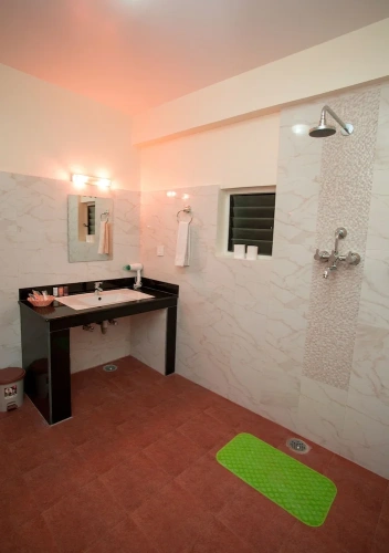 Deluxe Triple room with balcony