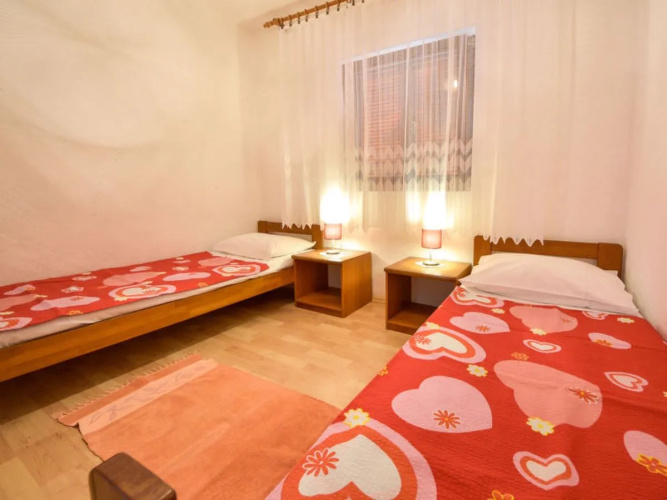 Apartment Beba Karlobag 11206