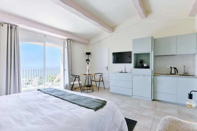 Studio with balcony