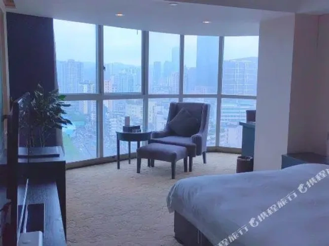 Standard Double room with city view