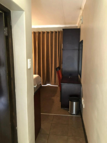 Unit 14 A-Block Bains Game Lodge