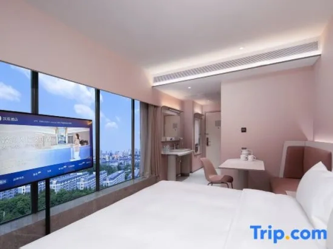 Standard Double room with view