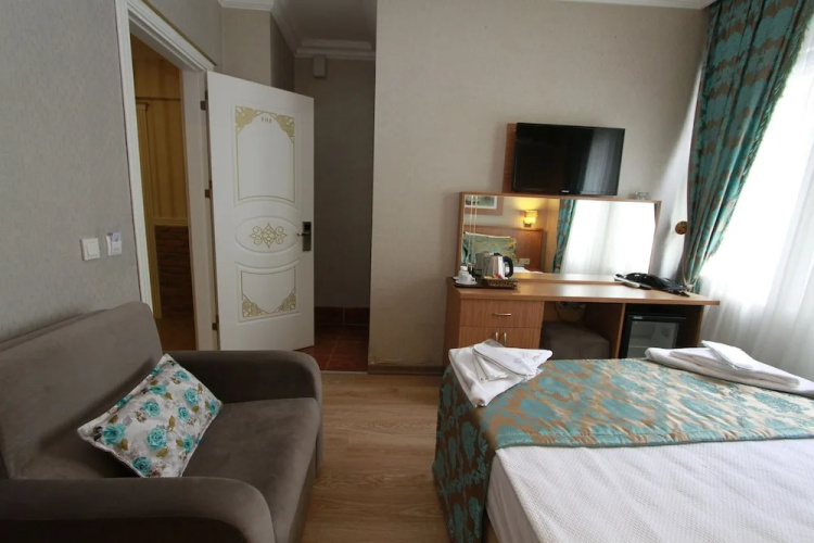 The Moonlight Hotel