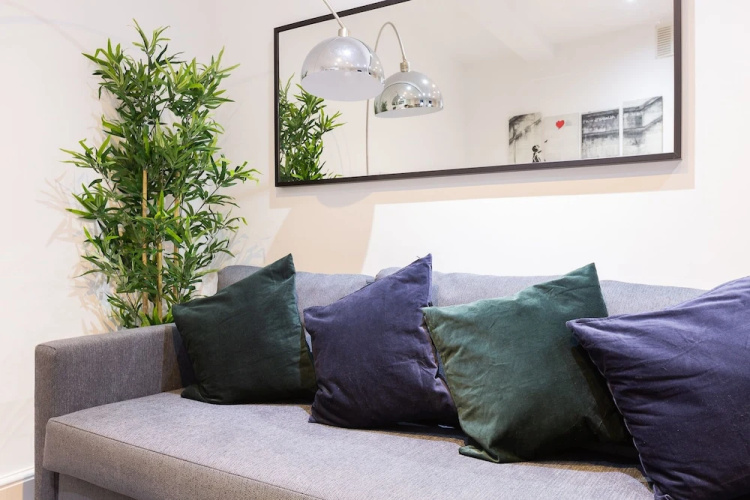 Chic Three Bed Shoreditch Gem Sleeps 8 A4