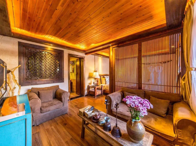 Lijiang Huifeng Hotel