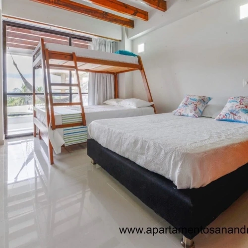 2 Bedrooms Apartment