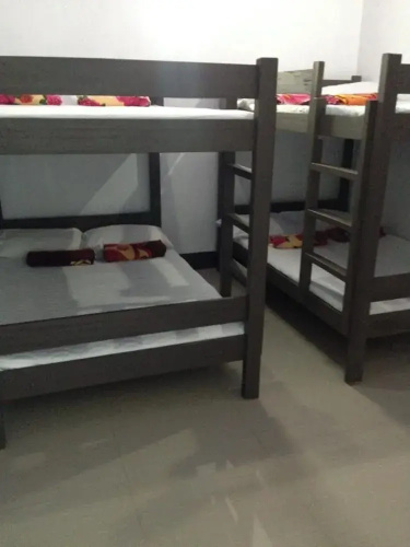 Ysraela Lodging House - Burgos - Hostel
