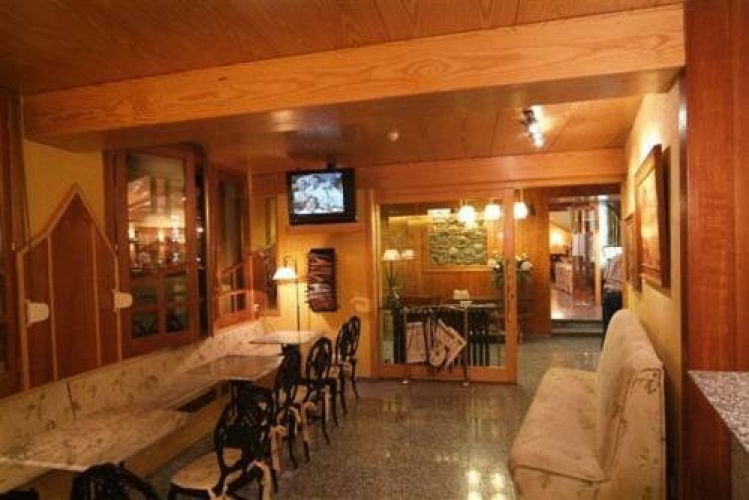 Hotel Roya