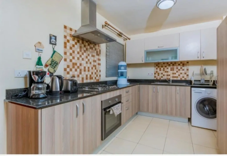2 Bedrooms Apartment