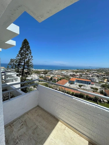 Apartment with sea view