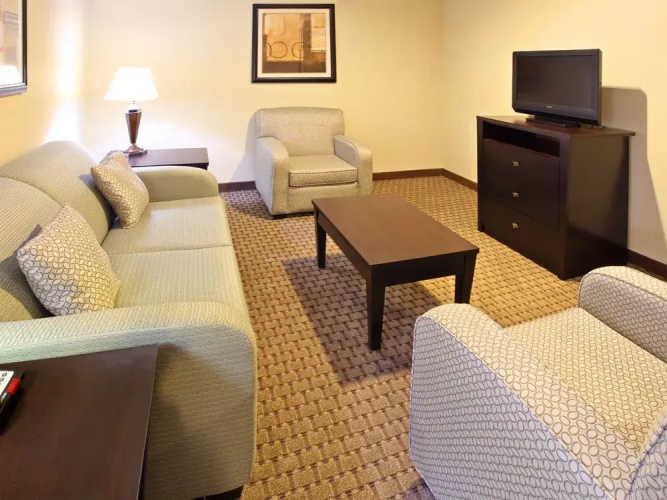Hyatt House Bentoville / Rogers