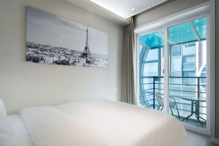 Standard Double room with view