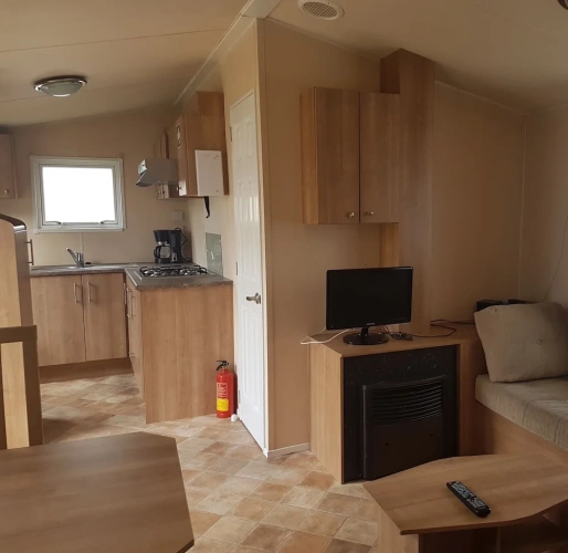 2 Bedrooms Chalet