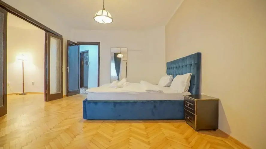 CN2i Luxury Accommodation Cismigiu