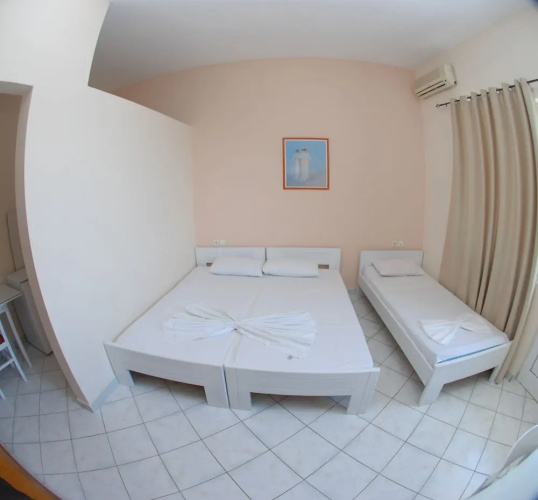 Hotel Kanes