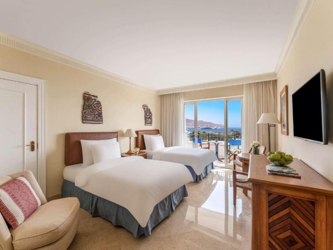 Superior Twin room with sea view