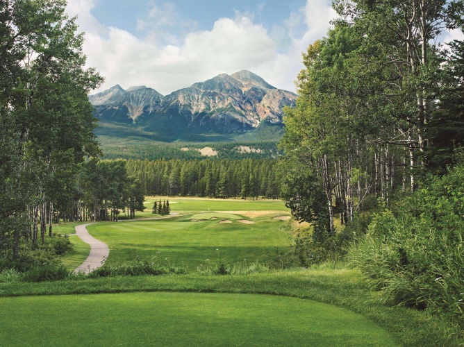 Fairmont Jasper Park Lodge photo 24