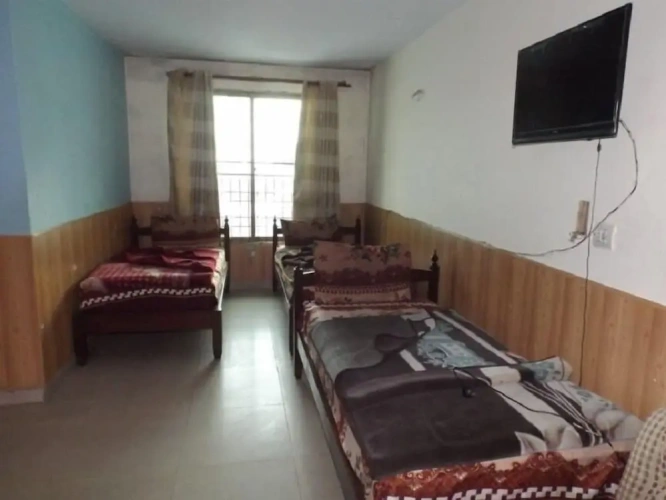 Standard Triple room