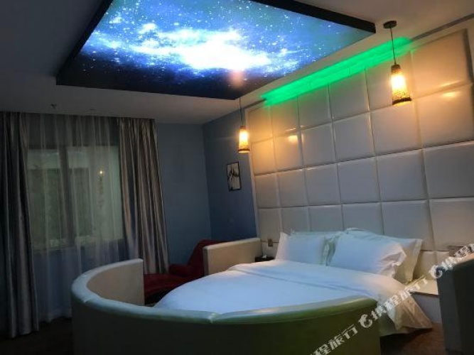 Deluxe Double Suite