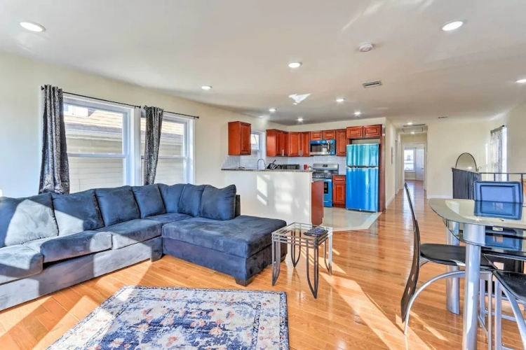 3 Bedrooms Cottage