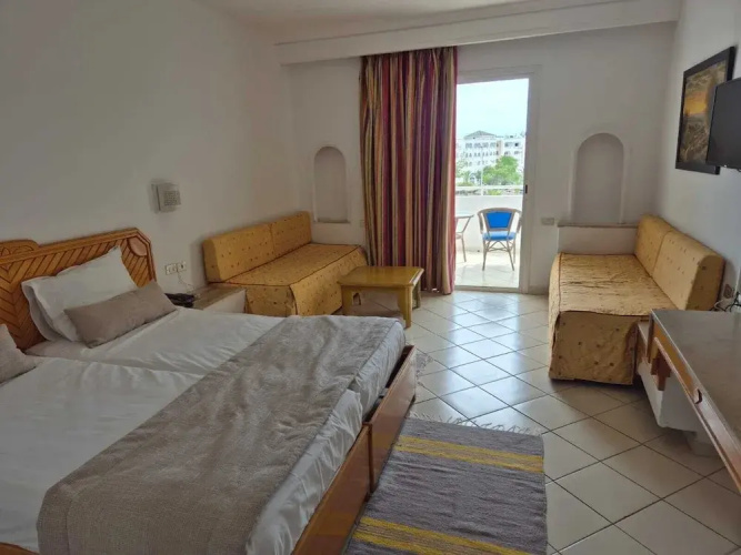 Golf Residence- Family Only