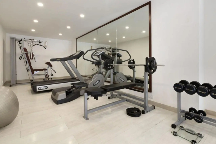 Regenta Place Bangalore, Cunningham Road