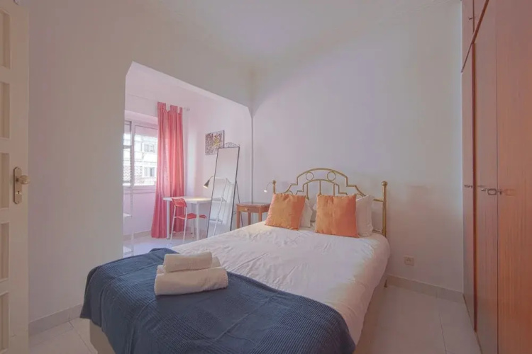 Alameda Typical by Homing