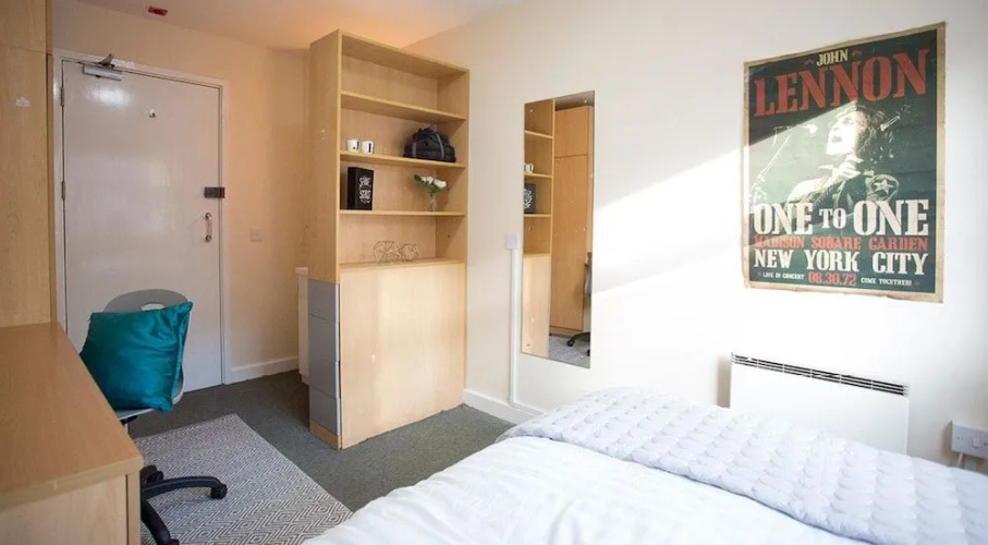 Agnes Jones House - Campus Residence