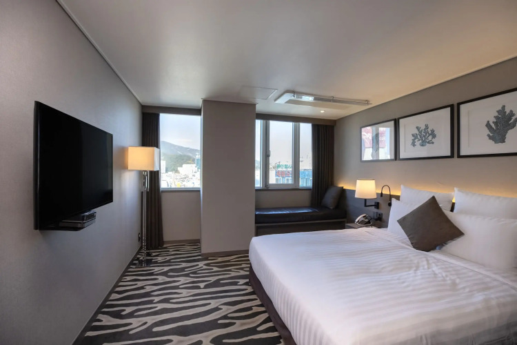 Kent Hotel Gwangalli by KensingtonOver view