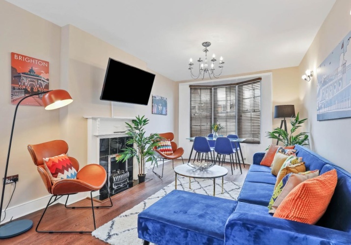 3 Bedrooms Apartment